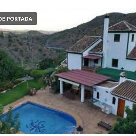 Apartamento en Cortijo totalmente reformado en pleno paraje natural Junto al Caminito del Rey y los sectores mas importantes de escalada A solo 2 minutos de la Estacion de tren Álora Exterior foto
