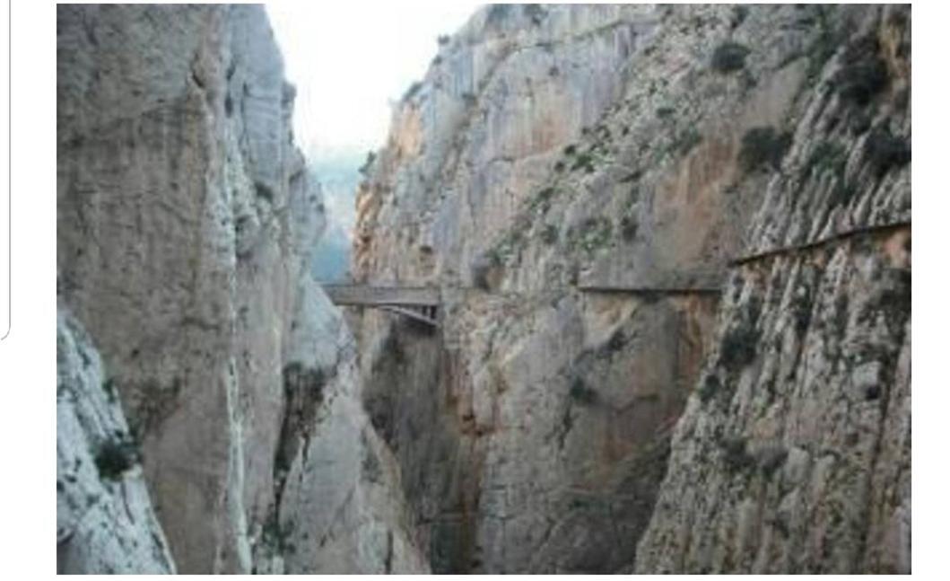 Apartamento en Cortijo totalmente reformado en pleno paraje natural Junto al Caminito del Rey y los sectores mas importantes de escalada A solo 2 minutos de la Estacion de tren Álora Exterior foto